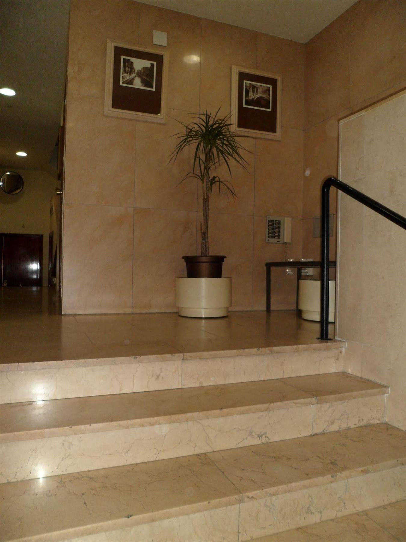 Room Canalejas Madrid Exterior foto